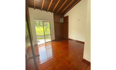 Casa Dúplex en Arriendo Envigado  Loma del Chocho
