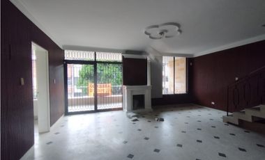Casa Comercial en Arriendo Medellin Velodromo