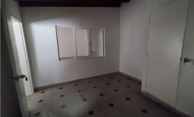 Casa Comercial en Arriendo Medellin Velodromo