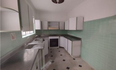 Casa Comercial en Arriendo Medellin Velodromo