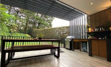 Casa en Arriendo Envigado  Loma el Atravesado