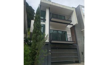 Casa  en Arriendo Sabaneta  La Doctora