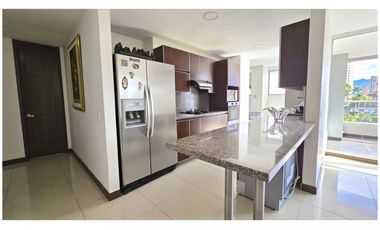 Venta de apartamento en El Poblado loma los balsos  Medellin ✅