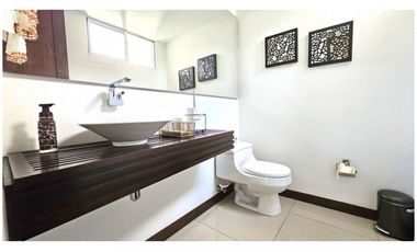 Venta de apartamento en El Poblado loma los balsos  Medellin ✅