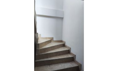 CASA DE 4 NIVELES EN CUBA PEREIRA