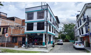 CASA DE 4 NIVELES EN CUBA PEREIRA