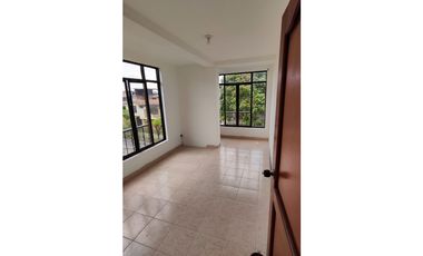 CASA DE 4 NIVELES EN CUBA PEREIRA