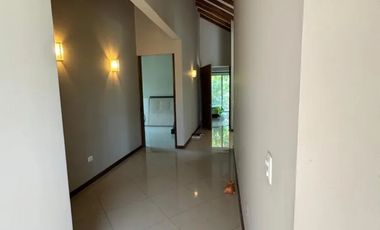 🌿 Renta Casa Campestre en Condominio, Combia