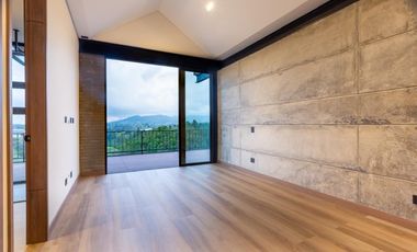 Casa Campestre en Parcelación El Retiro