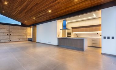 Casa Campestre en Parcelación El Retiro