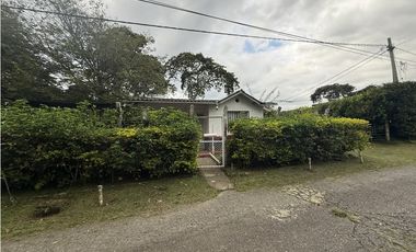 VENTA CASA-LOTE SECTOR LA CABAÑA, VDA EL RIN VIA AEROPUERTO