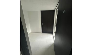 VENDO APARTAMENTO CON PARQUEADERO EN DOSQUEBRADAS RISARALDA