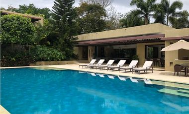 SE ARRIENDA X NOCHE CASA EN MESA DE YEGUAS