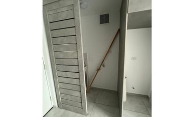 SE ARRIENDA APARTAMENTO EN AQUA HILLS NUEVO PARA ESTRENAR