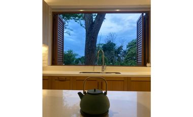 SE ARRIENDA X NOCHE CASA EN VILLETA  375M2