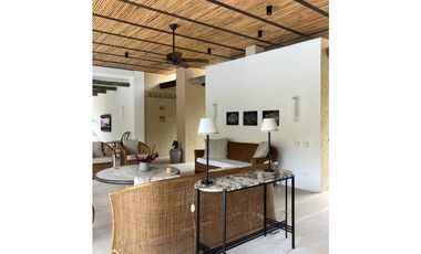 SE ARRIENDA X NOCHE CASA EN VILLETA  375M2