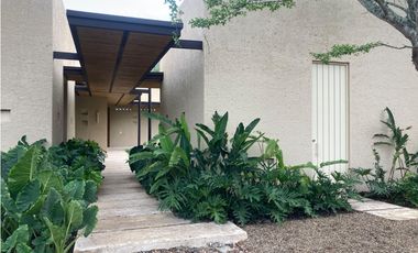 SE ARRIENDA X NOCHE CASA EN VILLETA  375M2