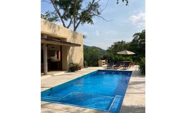 SE ARRIENDA X NOCHE CASA EN VILLETA  375M2