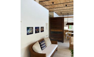 SE ARRIENDA X NOCHE CASA EN VILLETA  375M2