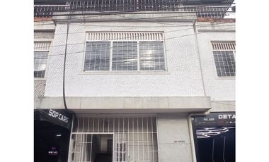 SE ARRIENDA HERMOSA CASA COMERCIAL EN SAN FRANCISCO