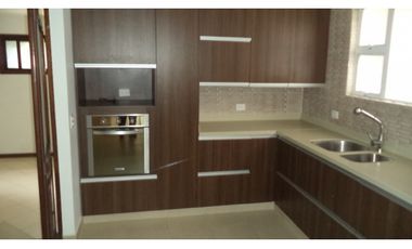 CASA PARA ARRENDAR EN EL POBLADO (LA CALERA)