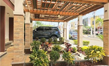 Vendo Casa en ciudad del sol, remodelada 4 habitaciones