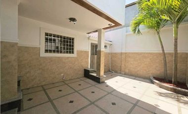 Vendo Casa en ciudad del sol, remodelada 4 habitaciones