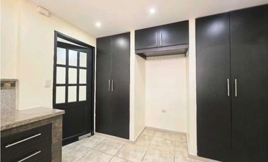 Vendo Casa en ciudad del sol, remodelada 4 habitaciones