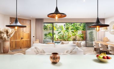 LUJOSA VILLA BOHEMIA