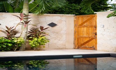 LUJOSA VILLA BOHEMIA