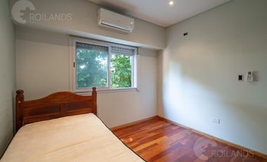 VENTA CASA 7 AMBIENTES DOS COCHERAS PARQUE Y PARRILLA VILLA ADELINA