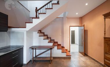 VENTA CASA 7 AMBIENTES DOS COCHERAS PARQUE Y PARRILLA VILLA ADELINA