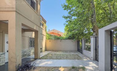 VENTA CASA 7 AMBIENTES DOS COCHERAS PARQUE Y PARRILLA VILLA ADELINA