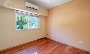 VENTA CASA 7 AMBIENTES DOS COCHERAS PARQUE Y PARRILLA VILLA ADELINA