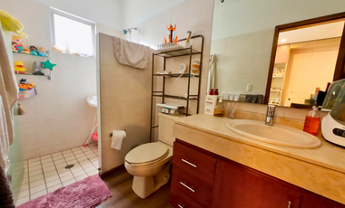 Casa en venta | 4R | 262m2 |  av Jacarandas y av Obelisco | Zapopan