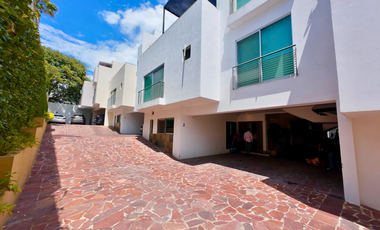 Casa en venta | 4R | 262m2 |  av Jacarandas y av Obelisco | Zapopan