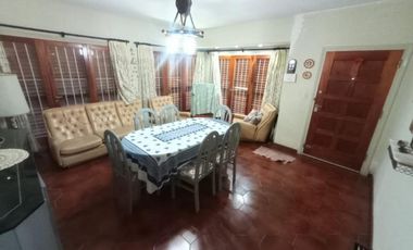 Casa en venta - 2 Dormitorios 2 Baños - Mar del Plata