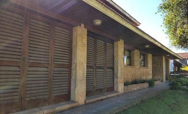 Casa en venta - 2 Dormitorios 2 Baños - Mar del Plata