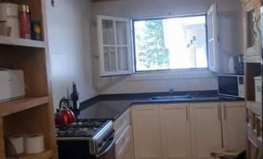 Casa en venta - 2 Dormitorios 2 Baños - 1045mts2 - Carilo