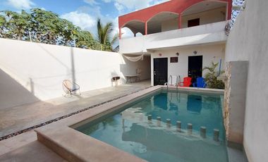 Casa amueblada y equipada con alberca en telchac puerto a 600m de la playa