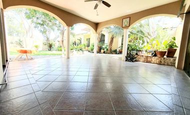 Casa de una PLANTA en RENTA, Nogueras, Comala