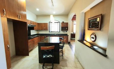 Casa de una PLANTA en RENTA, Nogueras, Comala