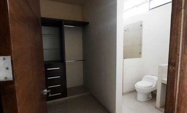 CASA EN RETA EN  COTO I SOLARES  ZAPOPAN