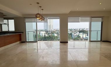 DEPA EN EL COUNTRY CLUB CON VISTA