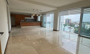 DEPA EN EL COUNTRY CLUB CON VISTA