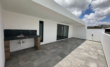CASA NUEVA EN RENTA LOMAS DE ANGELOPOLIS III