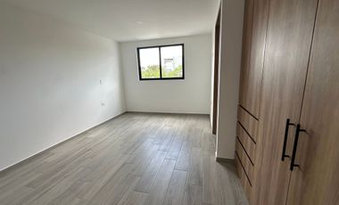 CASA NUEVA EN RENTA LOMAS DE ANGELOPOLIS III