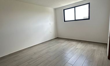 CASA NUEVA EN RENTA LOMAS DE ANGELOPOLIS III