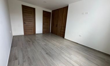 CASA NUEVA EN RENTA LOMAS DE ANGELOPOLIS III