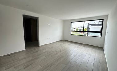 CASA NUEVA EN RENTA LOMAS DE ANGELOPOLIS III